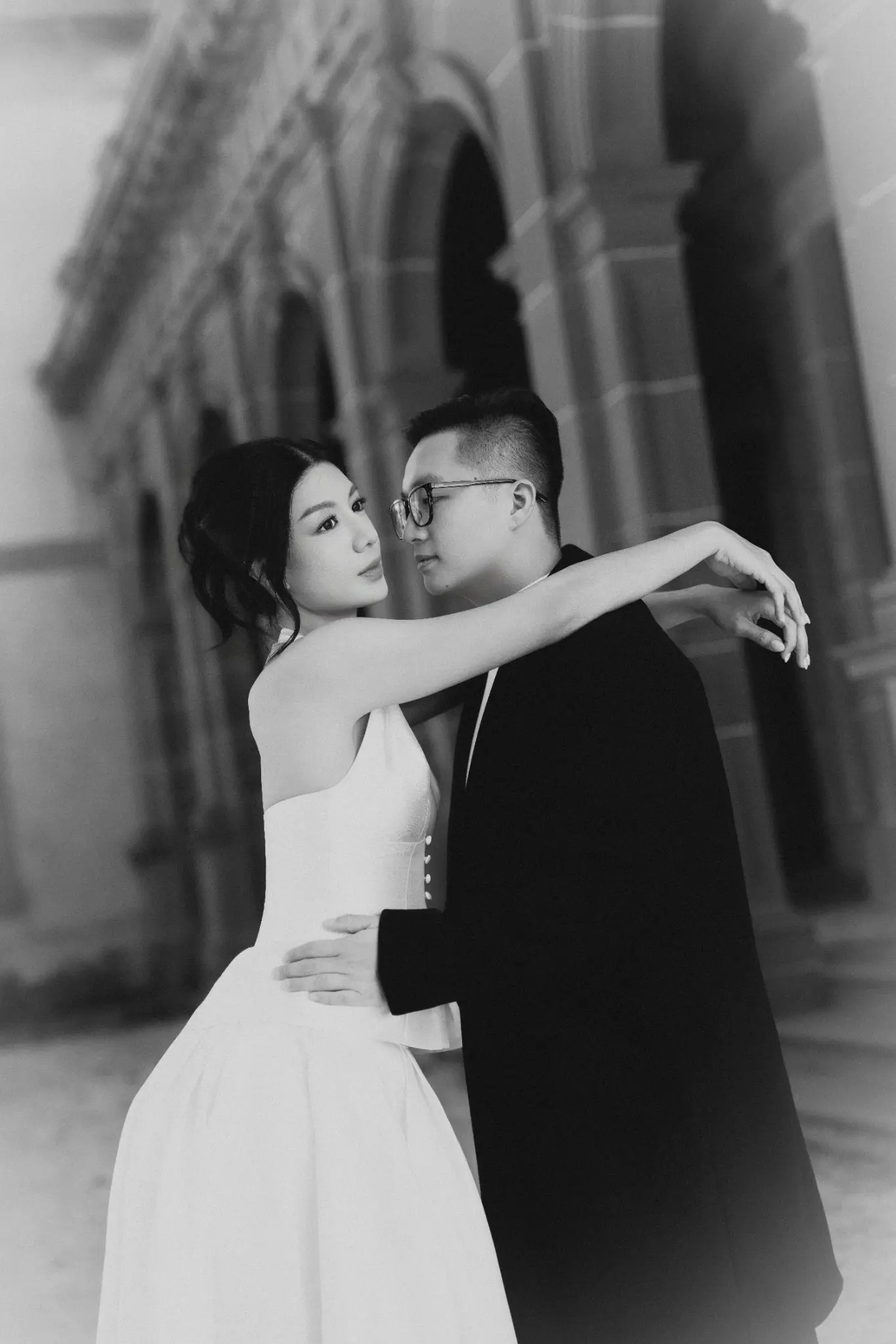 Elbert and Gladys embracing